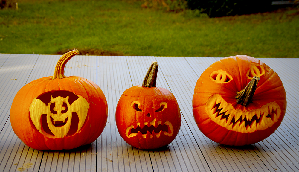 Halloween Jack-o-lanterns: The Art of Pumpkin Carving