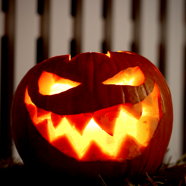 Halloween Jack-o-lanterns: The Art of Pumpkin Carving