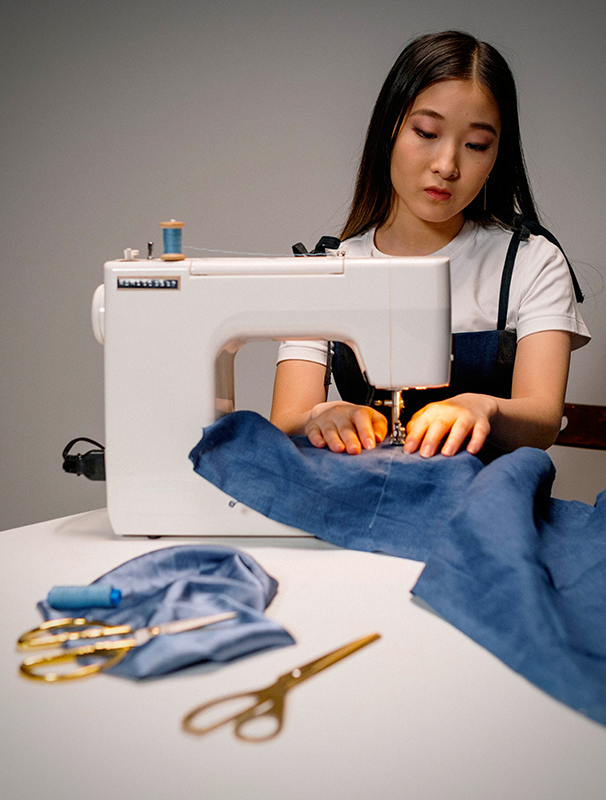 Creating with the Best Sewing Machine Under 100 Dollars
