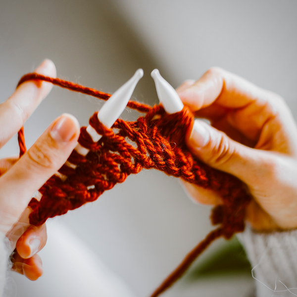 Unraveling the Difference Between Knitting and Crocheting