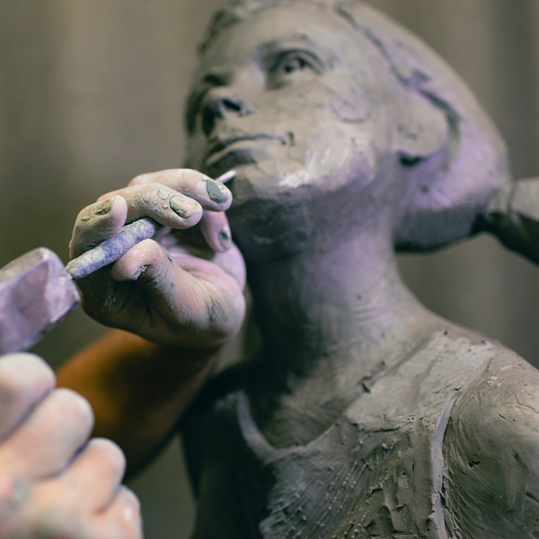 Sculpting 101: Creative Guide To Captivate Imagination!