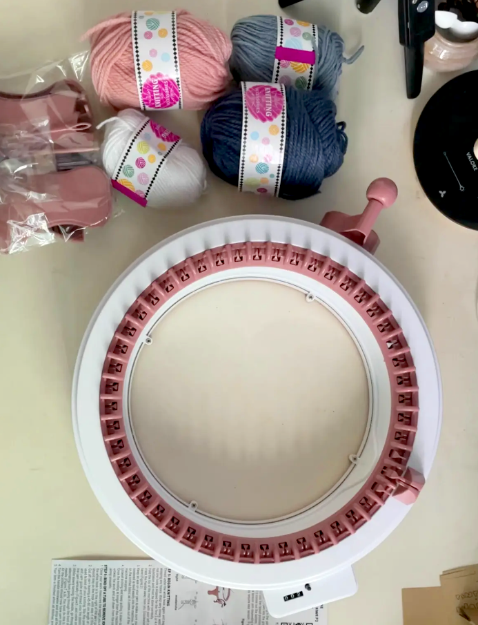 What Needle Size is the Sentro Knitting Machine?